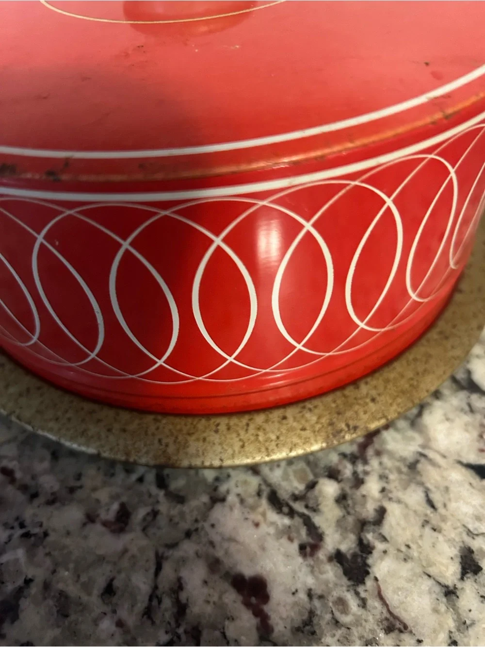 Vintage Cake Pastry Carrier